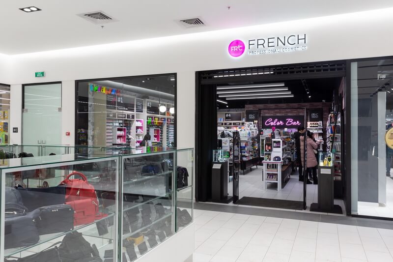 FRENCH - дизайн магазина косметики
